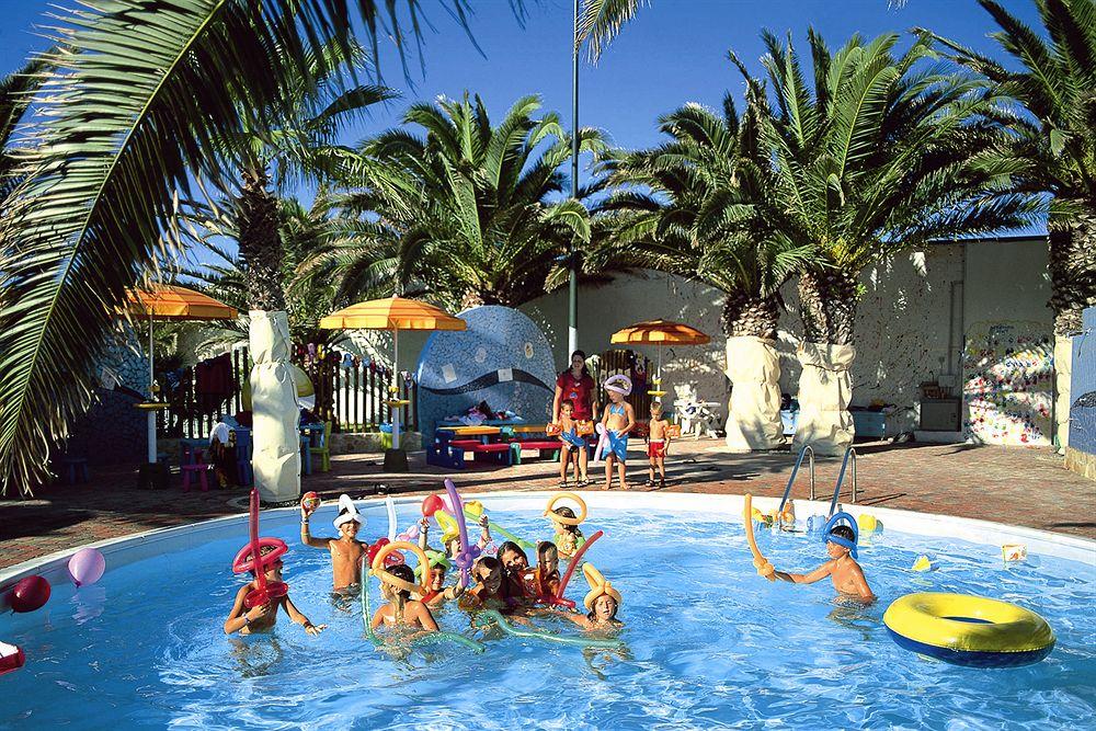 Granserena Hotel Torre Canne Esterno foto
