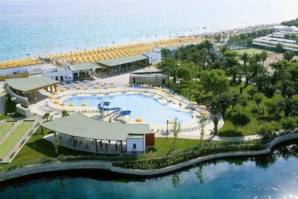 Granserena Hotel Torre Canne Esterno foto