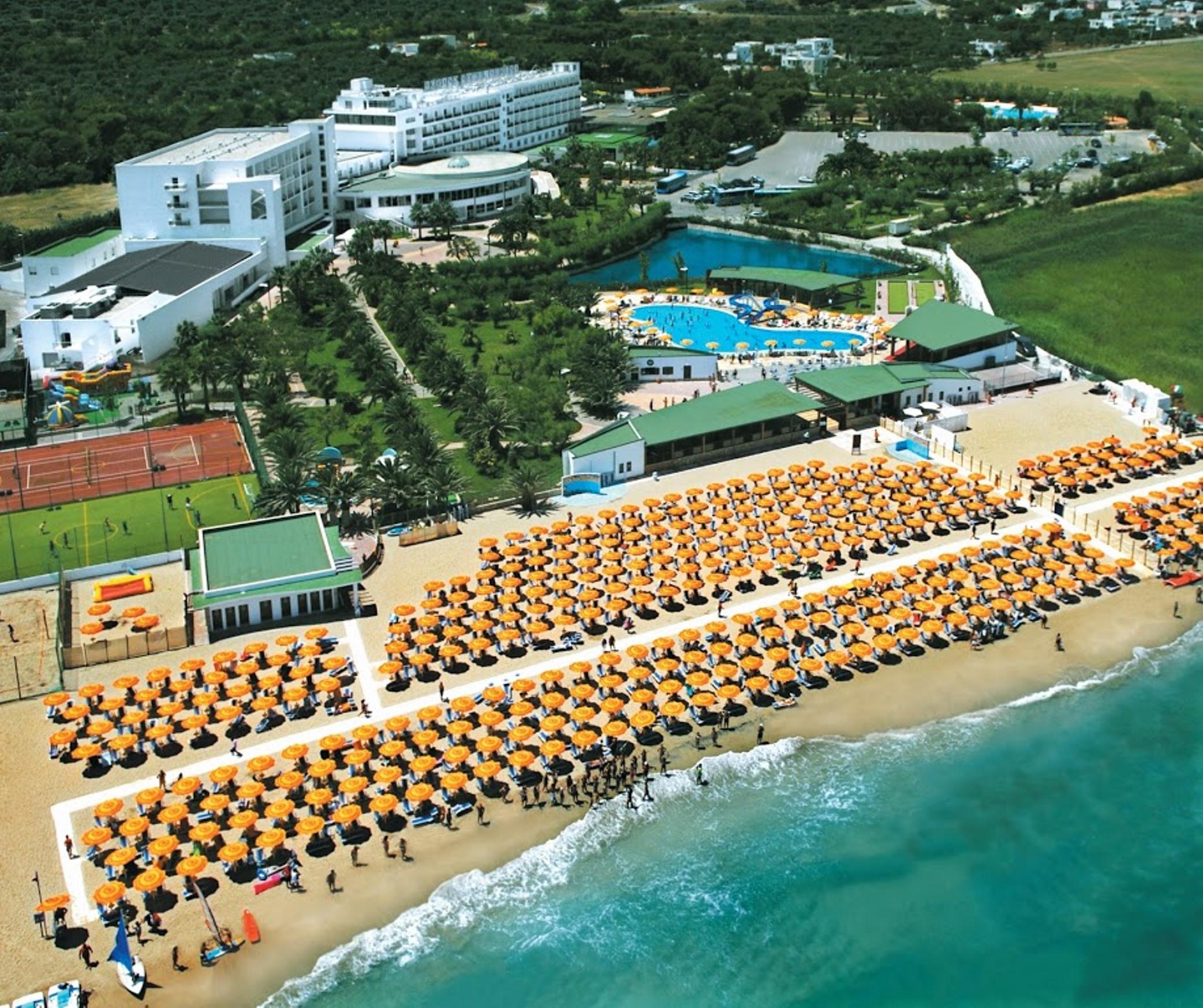 Granserena Hotel Torre Canne Esterno foto