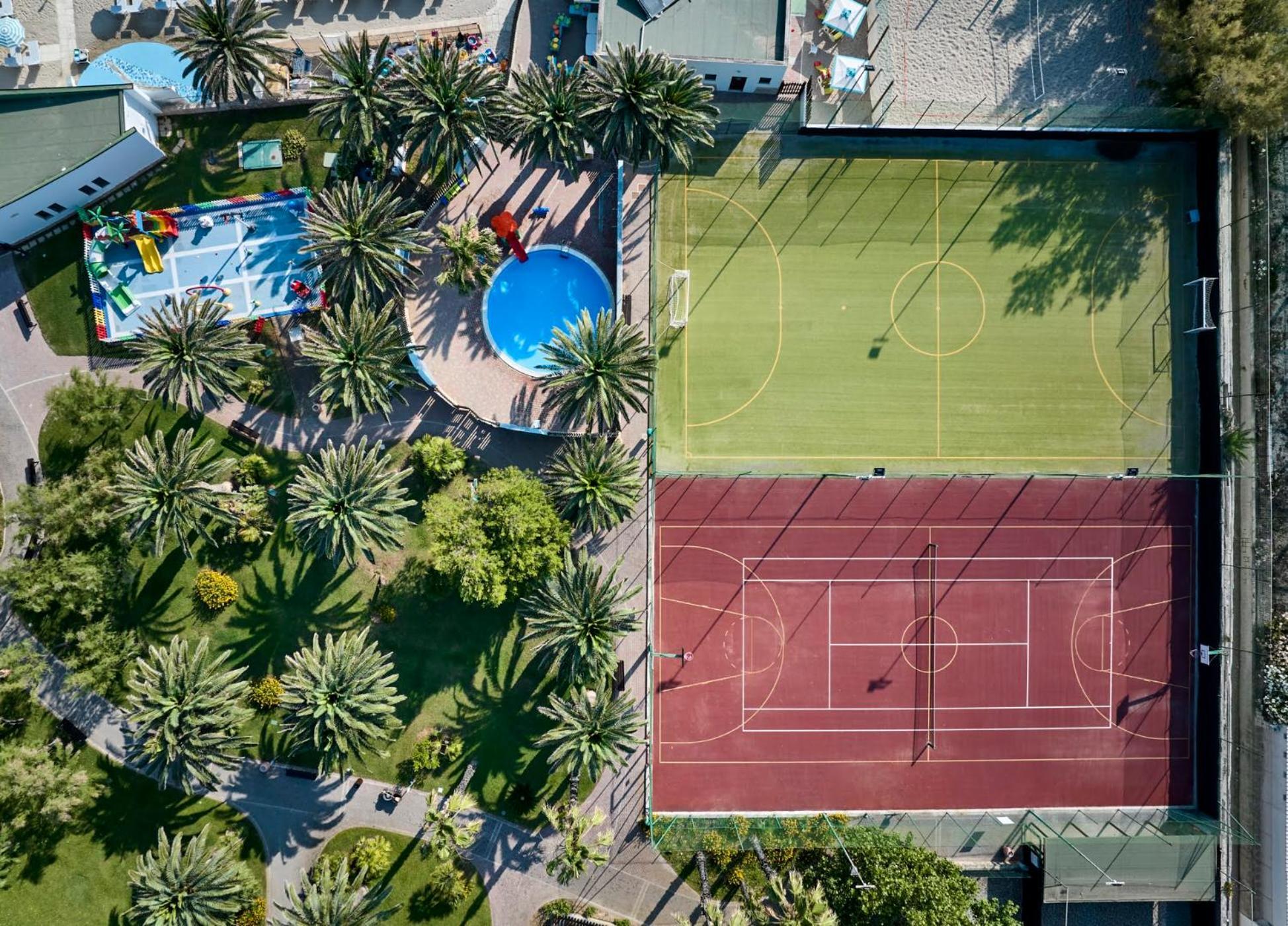 Granserena Hotel Torre Canne Esterno foto